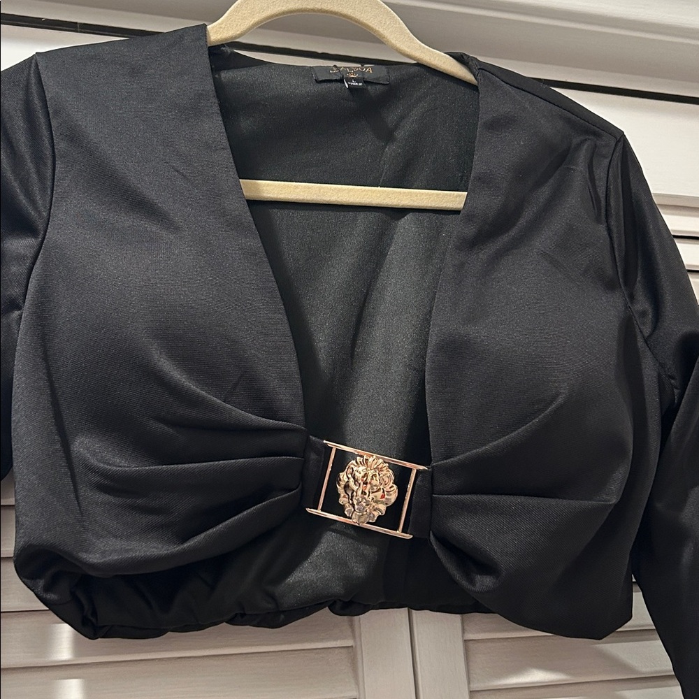 Sexy black crop top with lion hardware with built-in bra cups. - Picture 3 of 14